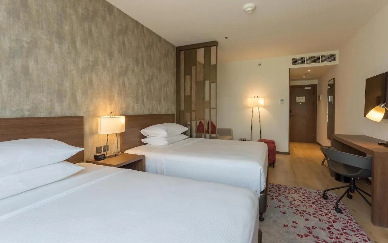 Comfort Hotel Jeddah King Road 3*,