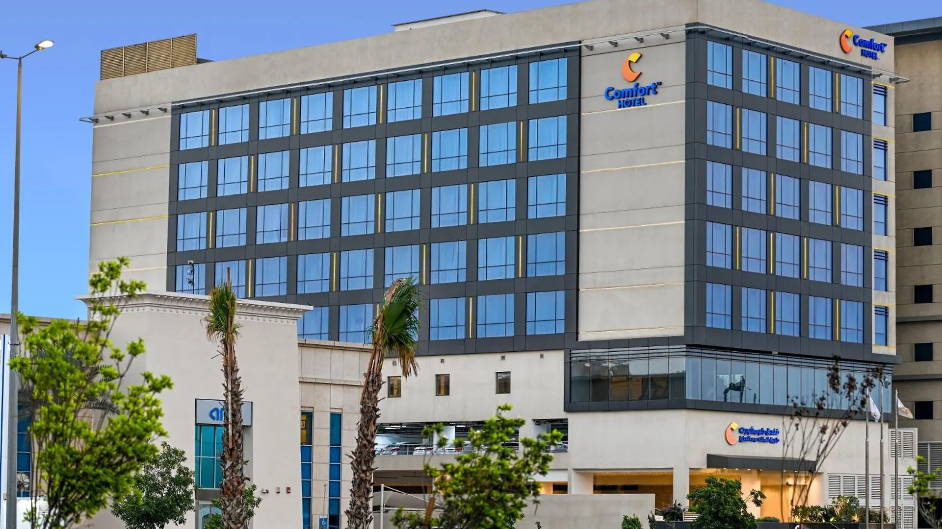 Comfort Hotel Jeddah King Road