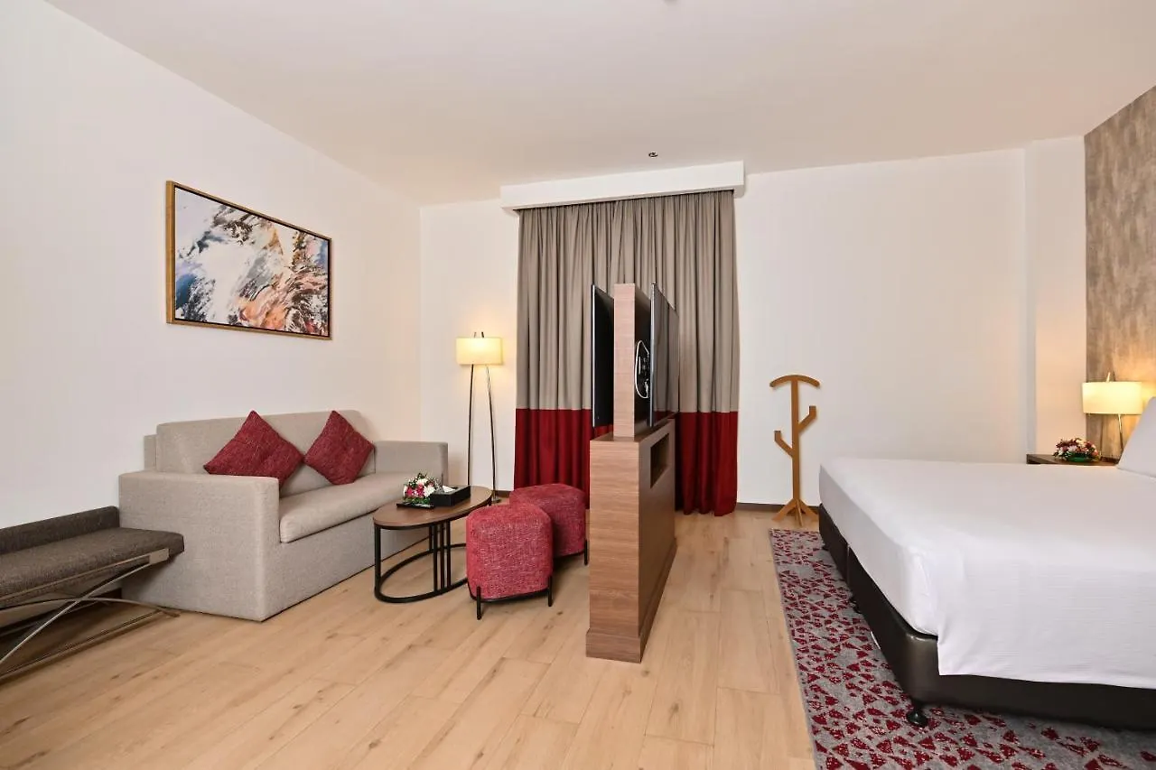 Comfort Hotel Jeddah King Road