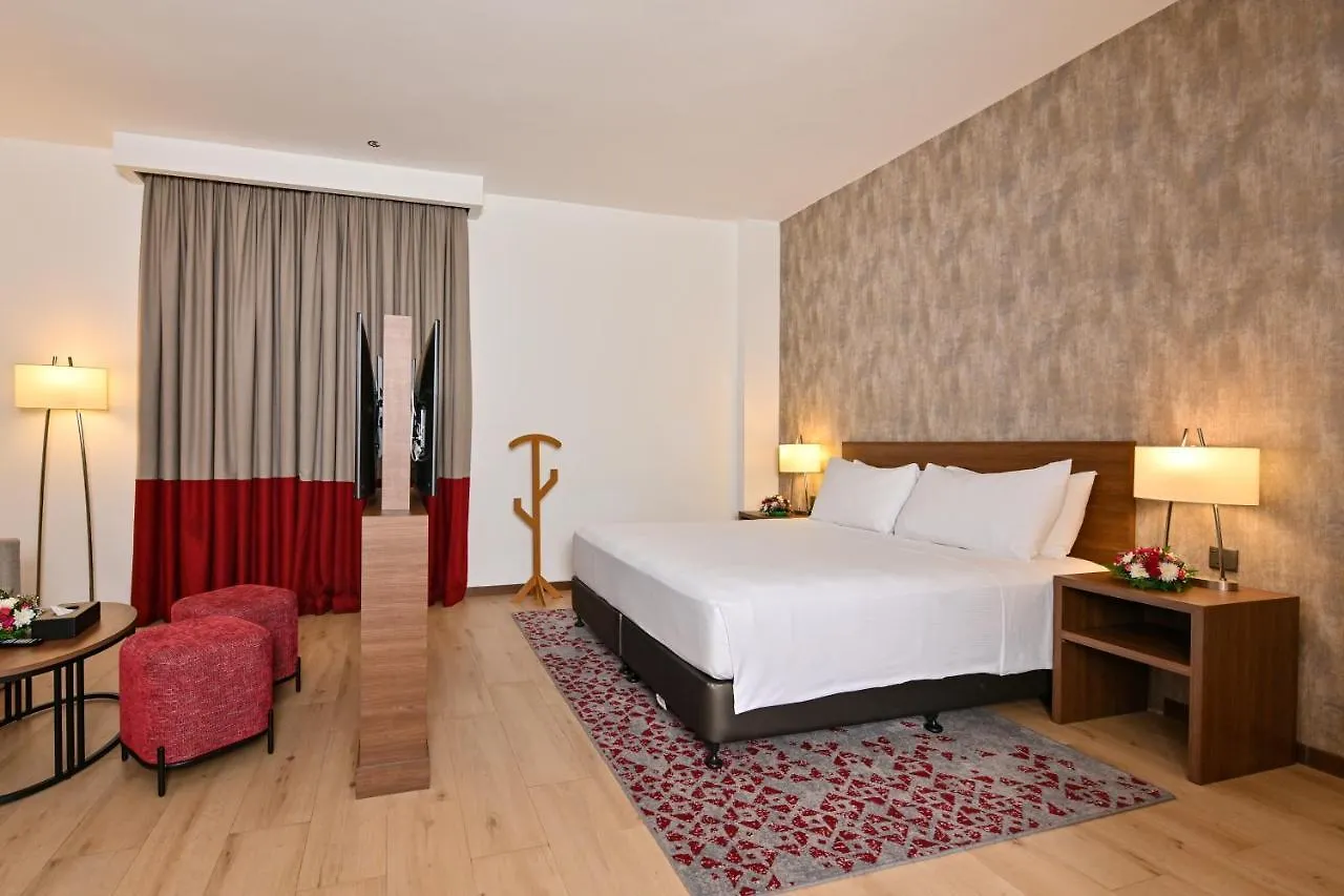 Comfort Hotel Jeddah King Road