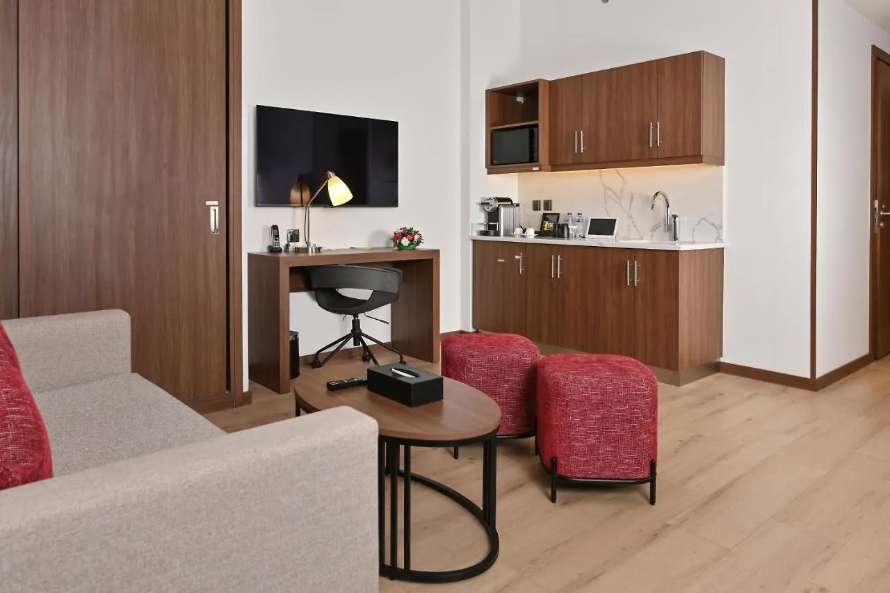 Comfort Hotel Jeddah King Road 3*,  Saudi Arabia