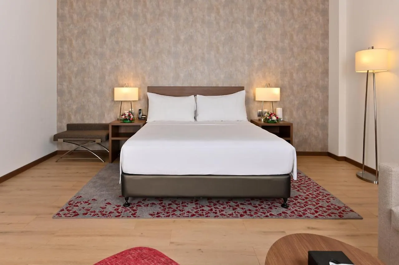 Comfort Hotel Jeddah King Road